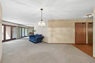 15695 Sussex Dr, Minnetonka, MN 55345 - Photo 5