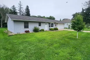 217 Lowell Street E, Le Roy, MN 55951 - Photo 23