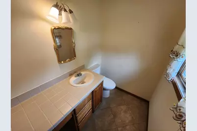 217 Lowell Street E, Le Roy, MN 55951 - Photo 15
