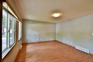 801 Maywood Dr, Saint Cloud, MN 56303 - Photo 11