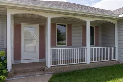 2810 Sunset Lane NE, Rochester, MN 55906 - Photo 3