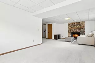 8106 Vincent Ave N, Brooklyn Park, MN 55444 - Photo 29