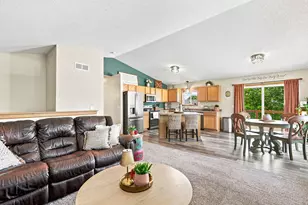 926 Steamboat Ln, Montrose, MN 55363 - Photo 13