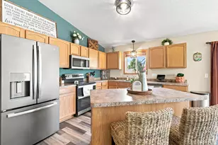 926 Steamboat Ln, Montrose, MN 55363 - Photo 9