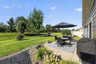 8789 Upper 7th Pl, Lake Elmo, MN 55042 - Photo 5