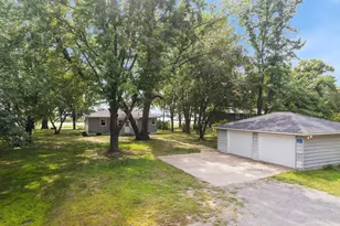 1095 Belview Rd, South Haven, MN 55382 - Photo 9