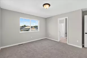 25860 Emerson Ct, Wyoming, MN 55092 - Photo 15