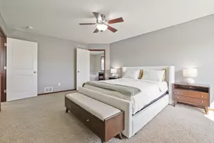 2321 Woodcrest Dr, Woodbury, MN 55129 - Photo 17