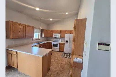 211 Lana Court, Fergus Falls, MN 56537 - Photo 5
