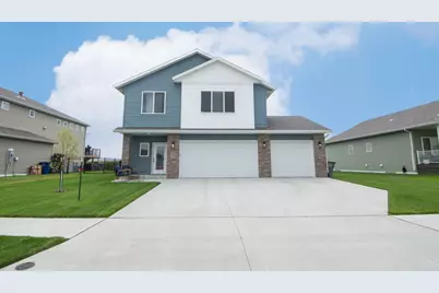 4871 Hampton Circle S, Moorhead, MN 56560 - Photo 1