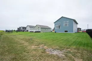 4871 Hampton Cir S, Moorhead, MN 56560 - Photo 33