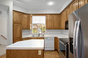 16270 Crystal Hills Dr, Lakeville, MN 55044 - Photo 7