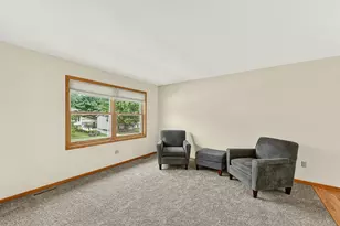 4150 Valley Dr NW, Rochester, MN 55901 - Photo 9
