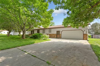556 Karmil Place, Gaylord, MN 55334 - Photo 1