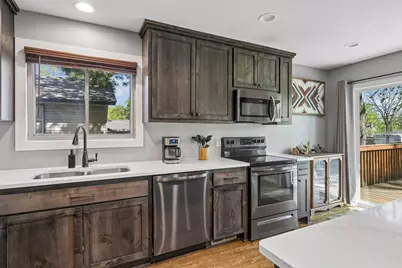 833 Oriole Drive, Apple Valley, MN 55124 - Photo 9