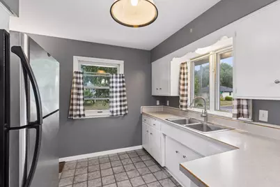 157 Poplar Street W, South Saint Paul, MN 55075 - Photo 11