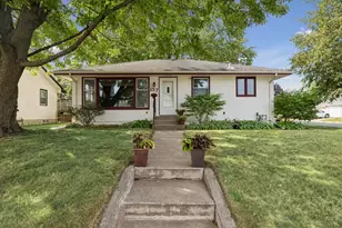157 Poplar St W, South Saint Paul, MN 55075 - Photo 1