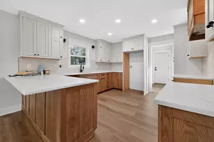 10489 Barnes Way, Inver Grove Heights, MN 55077 - Photo 9
