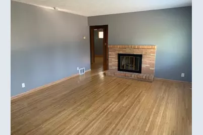 725 Robinwood Lane, Hopkins, MN 55305 - Photo 7