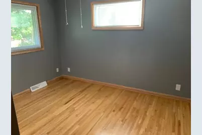 725 Robinwood Lane, Hopkins, MN 55305 - Photo 15