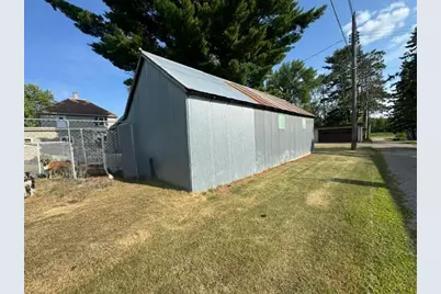 421 Geary Avenue NE, Bagley, MN 56621 - Photo 37