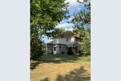 421 Geary Avenue NE, Bagley, MN 56621 - Photo 3