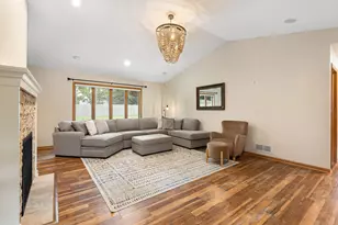 659 Crestview Ln, Owatonna, MN 55060 - Photo 7
