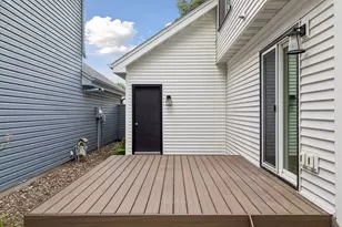 1405 Granada Tr N, Oakdale, MN 55128 - Photo 25