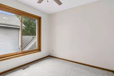 1405 Granada Trail N, Oakdale, MN 55128 - Photo 21