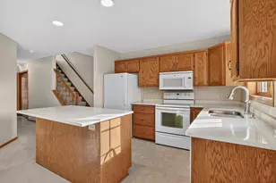 2801 Riverwood Ln NW, Rochester, MN 55901 - Photo 9