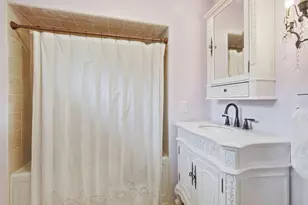 6820 Thomas Ave S, Richfield, MN 55423 - Photo 23