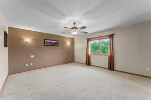 40617 Lowden Ave, North Branch, MN 55056 - Photo 7