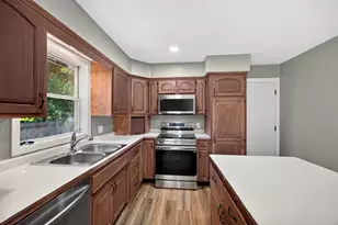 610 Jefferson Ave SW, Eyota, MN 55934 - Photo 7