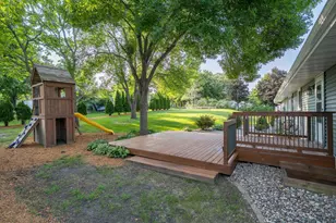 914 N 5th St, Saint Peter, MN 56082 - Photo 33