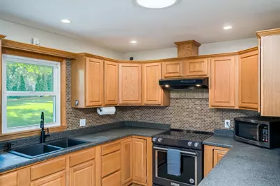 914 N 5th Street, Saint Peter, MN 56082 - Photo 13
