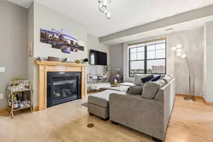 317 Groveland Ave, Minneapolis, MN 55403 - Photo 7