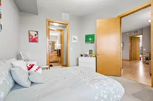 317 Groveland Ave, Minneapolis, MN 55403 - Photo 21