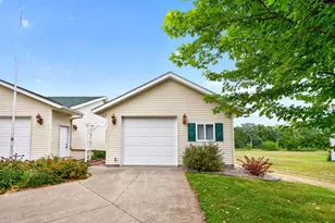 31518 Lakeview Dr, Lake City, MN 55041 - Photo 3