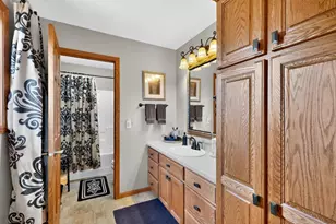 31518 Lakeview Dr, Lake City, MN 55041 - Photo 25