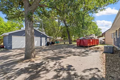5566 Unity Avenue N, Crystal, MN 55429 - Photo 37