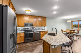 660 Riverview Dr, Monticello, MN 55362 - Photo 7