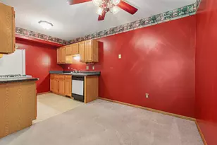 1437 McIntosh Cir, Shakopee, MN 55379 - Photo 13