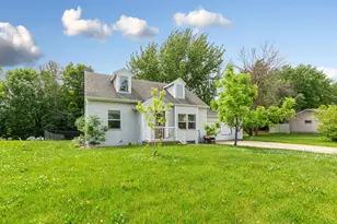 725 Mineral Sp Road NE, Owatonna, MN 55060 - Photo 3