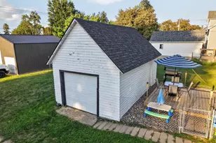 540 2nd Ave NW, Plainview, MN 55964 - Photo 7