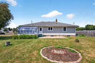 417 W Irving St, Lake City, MN 55041 - Photo 7