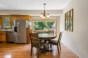 8918 Emerson Ave S, Bloomington, MN 55420 - Photo 5