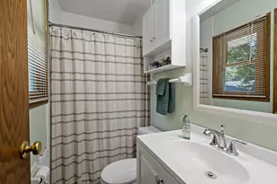 8918 Emerson Ave S, Bloomington, MN 55420 - Photo 11