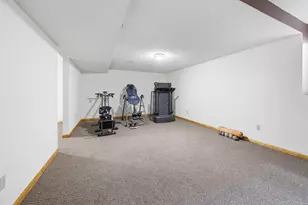 137 Elk Dr SE, Hutchinson, MN 55350 - Photo 25