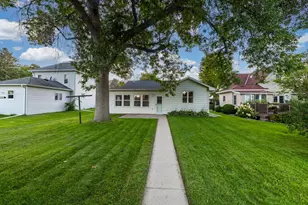 307 S 4th St, Le Sueur, MN 56058 - Photo 25