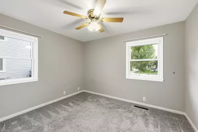 307 S 4th Street, Le Sueur, MN 56058 - Photo 17